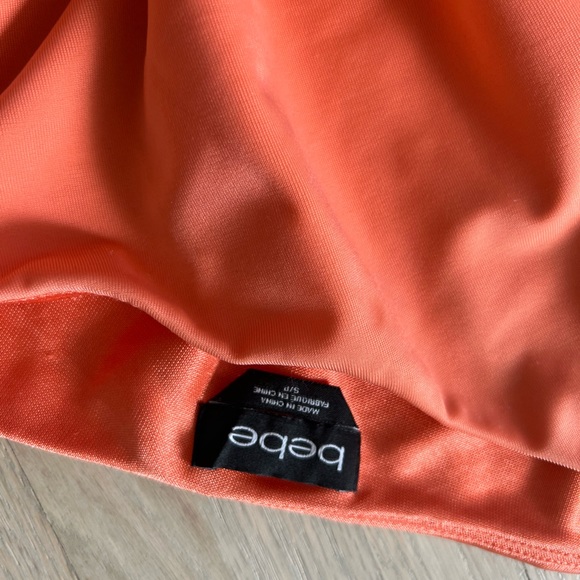 Bebe silky orange one shoulder dress - Picture 4 of 5